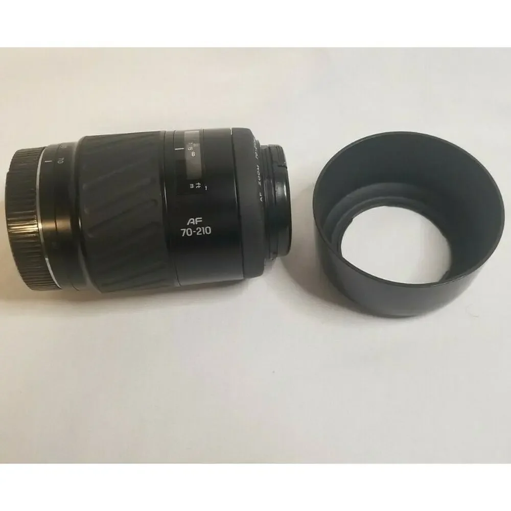 Minolta AF 70-210 Telephoto Zoom Lens - 1:4.5 (22) - 5.6 - With Hood